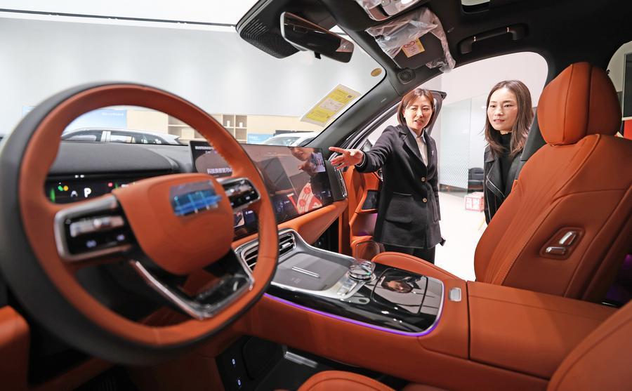 Производство и продажи NEV-автомобилей в Китае выросли в апреле 2026 года