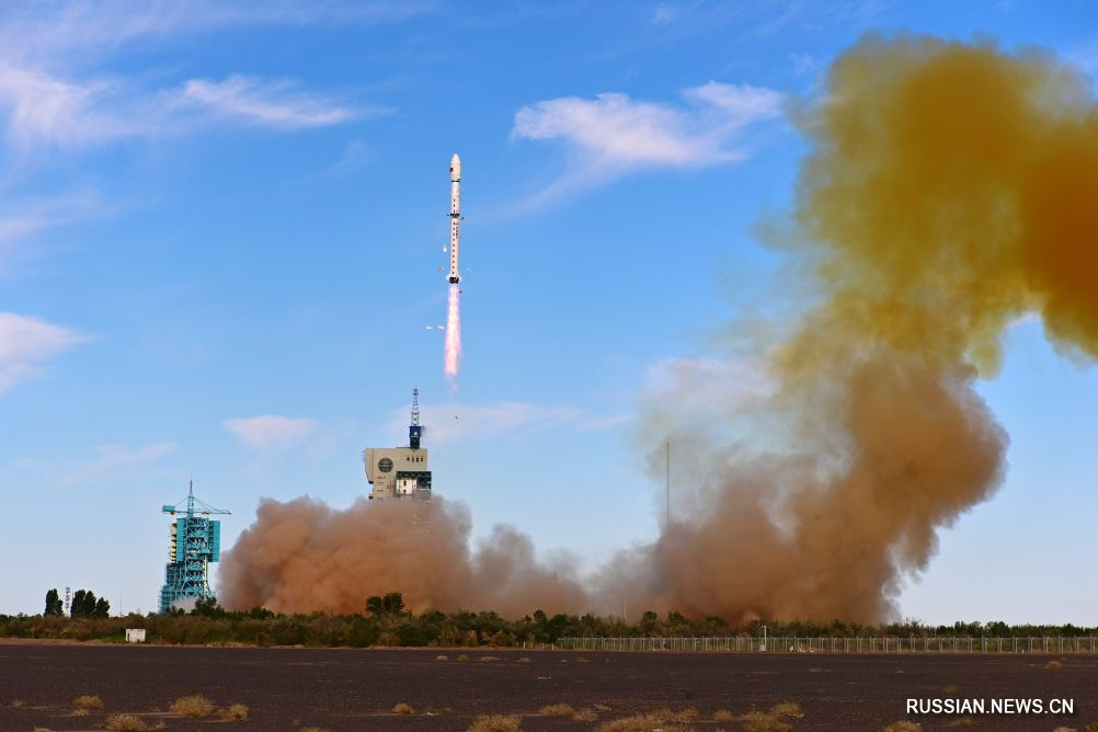 Китай запустил океанографический спутник "Хайян-2E"