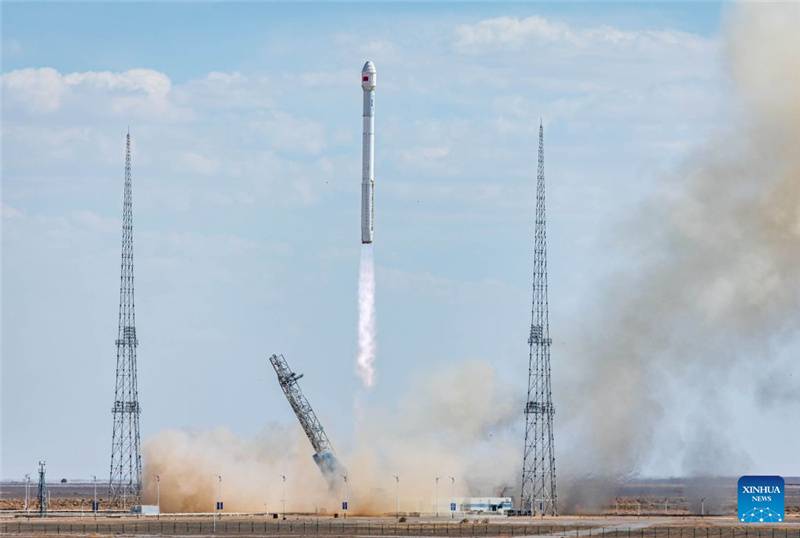 Китай успешно запустил ракету-носитель 