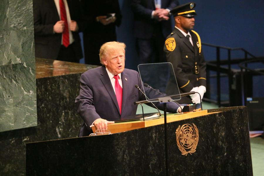 Д. Трамп отверг призывы к введению международного регулирования в сфере ИИ