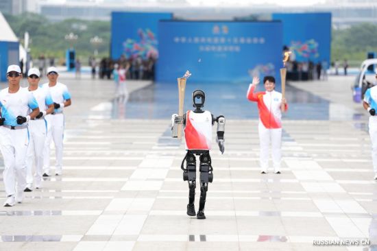 В Шэньчжэне прошла церемония старта факельной эстафеты 15-х Национальных игр КНР